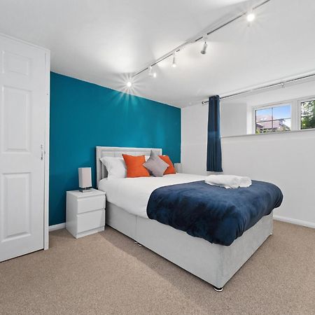 High Wycombe Apartments Номер фото
